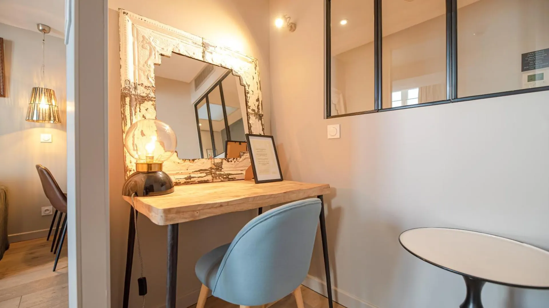 Les Boulevards Apartment